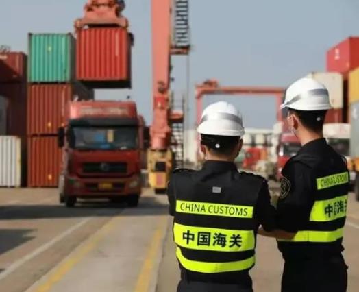 重庆海关助力市场采购贸易政策落地(1039监管模式在渝正式落地实施)