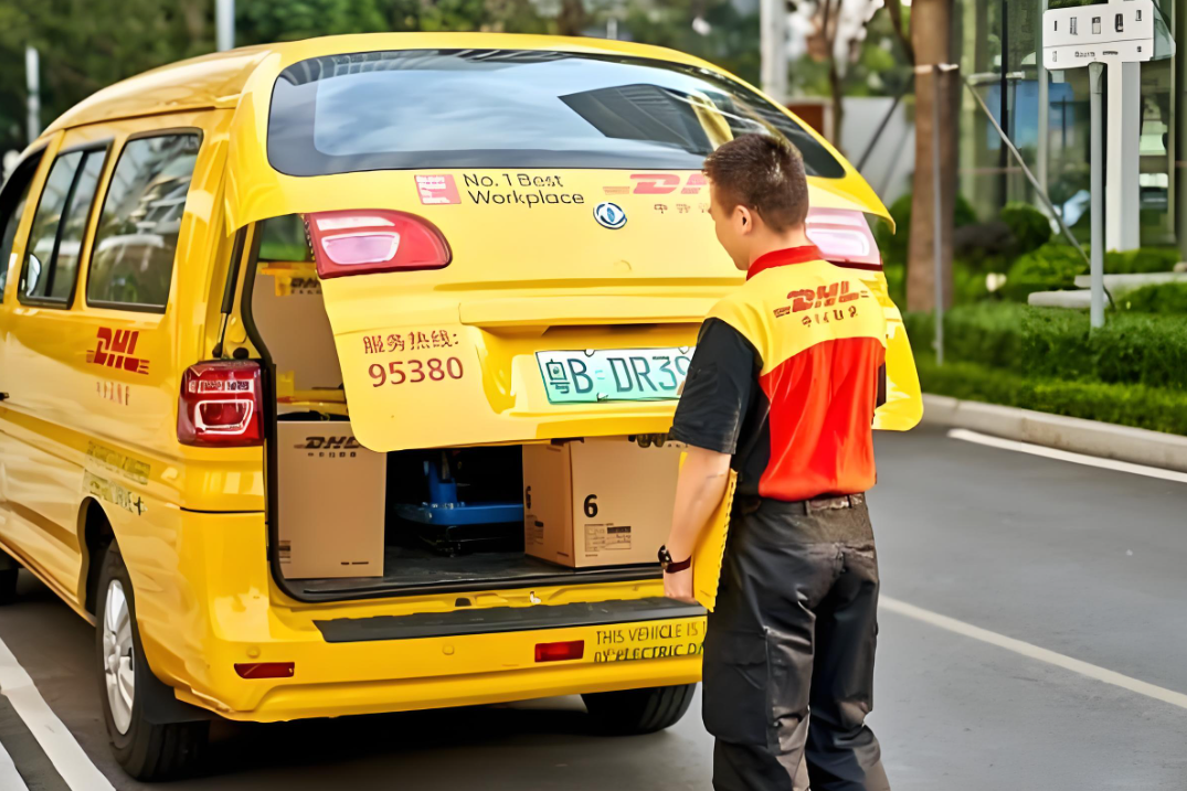 DHL美国节日季包裹大增，物流高峰来袭