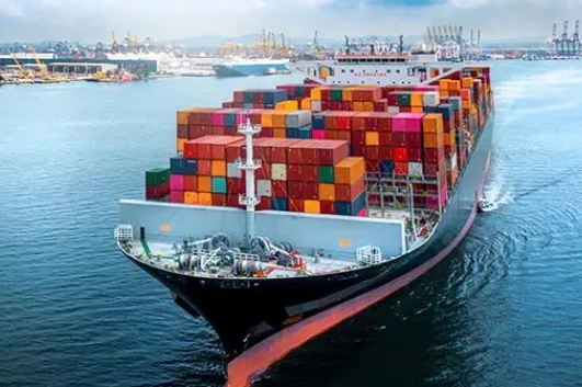 国际海运集装箱运价连续两周小涨（每TEU涨幅达17.68%）
