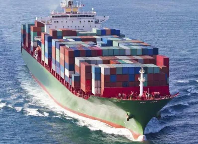 2024年以来，全行业国际海运集装箱船价值都大幅上涨（旧船表现出最大的实力）