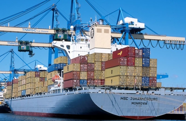亚欧国际海运运价已连续上涨2%（受红海局势影响，集装箱市场做出调整）