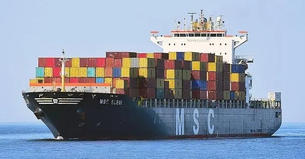 国际海运普船和快船有什么区别（美国国际海运干货知识分享）