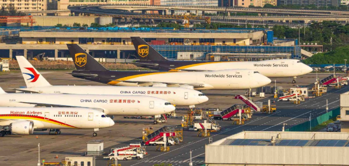 深圳机场，国际空运