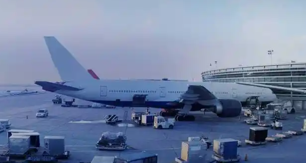 国际空运需，报关文件
