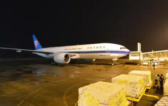 国际空运中，禁运品