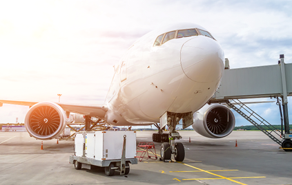 国际空运的“包机”和“拼舱”哪个性价比更高？（适用哪些货量场景）