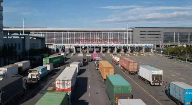 珠海公路口岸助力“中国制造”乘风出海（过关跨境电商出口累积突破2000亿元）